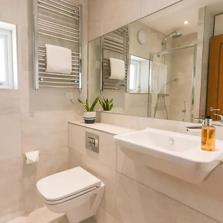 A Unique House Near The River Nidd In 펜션 *