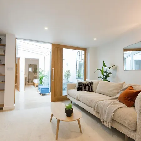 A Unique House Near The River Nidd In