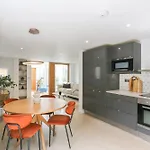 A Unique House Near The River Nidd In Knaresborough