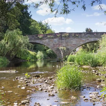 A Unique House Near The River Nidd In Hébergement de vacances *